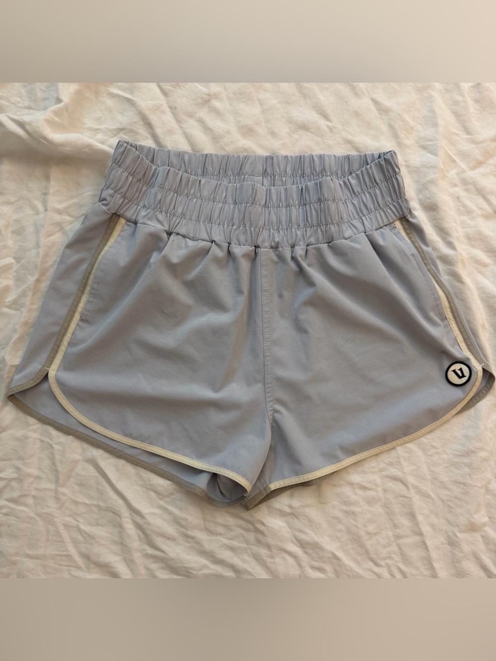 Vuori High-Rise Running Shorts - Periwinkle/Off-White Trim, Medium